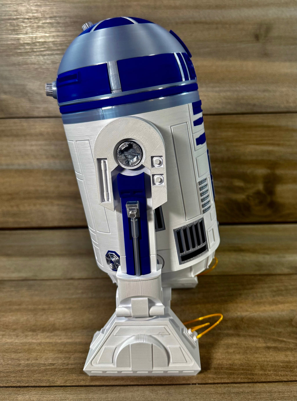 Classic R2-D2 Astromech Droid Figurine | 3D Printed Sci-Fi Collectible